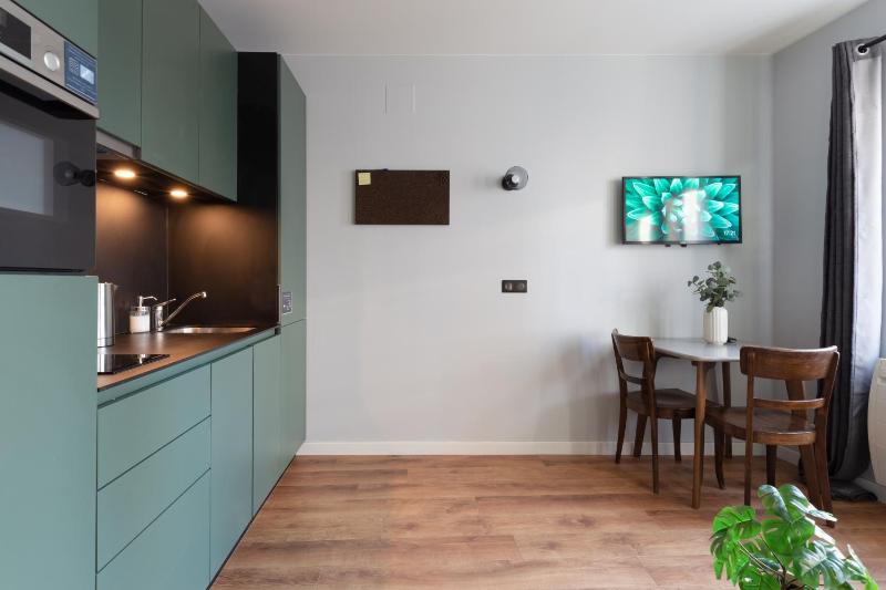 Travel Homes - The Parc next to Champ de Mars - image 22