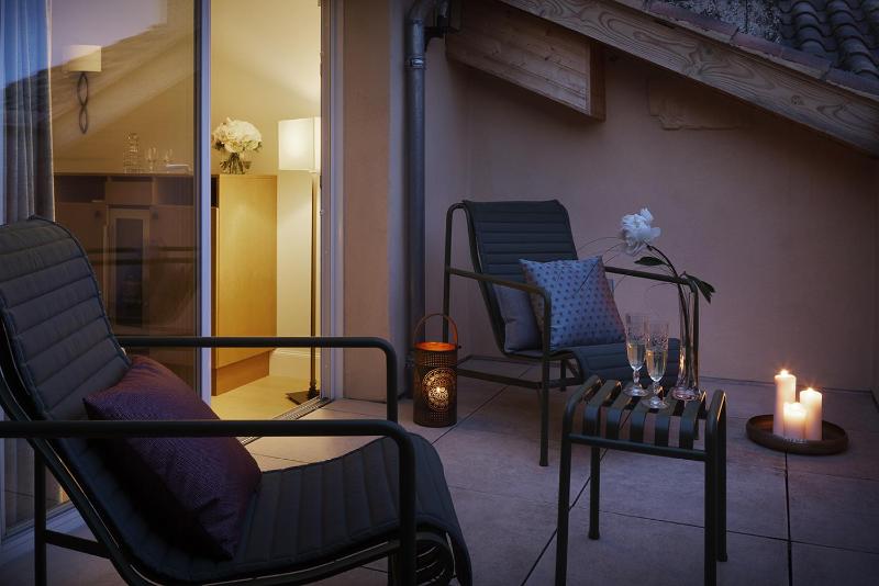 Family Suite with Balcony image 2