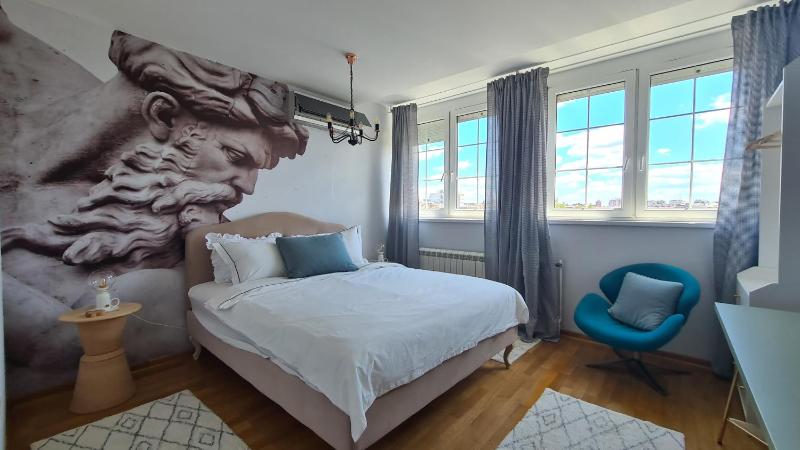 Zeus Nest Apartment - image 1