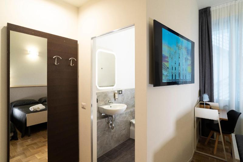 Triple Room image 2