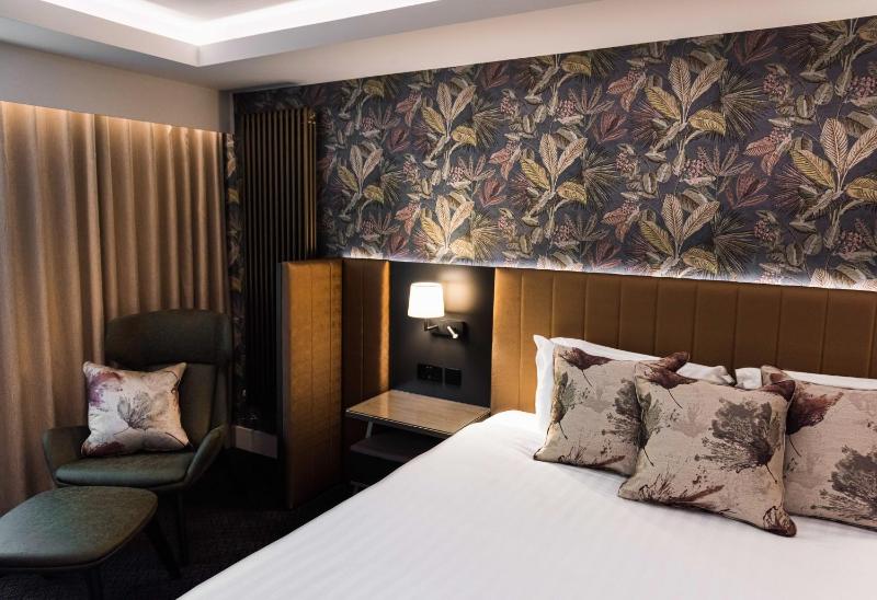 Signature Double Room image 3