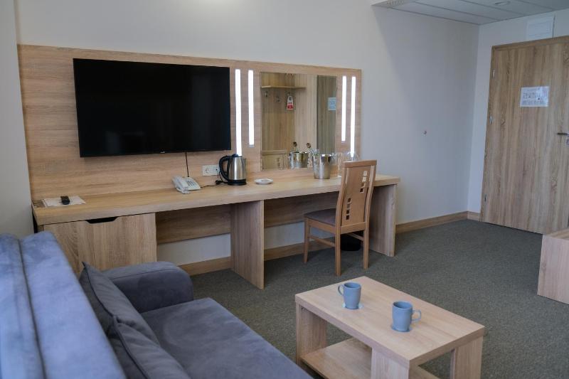 Superior Twin Room image 1