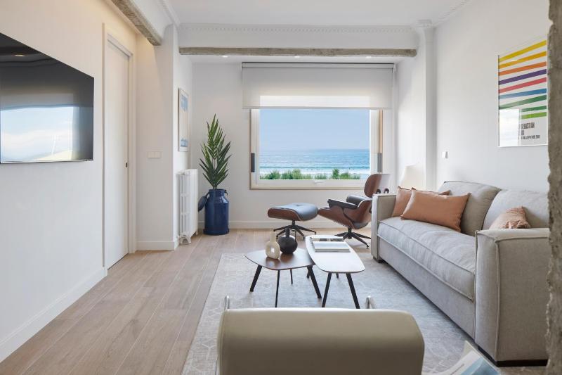 Zinemaldi Suite by FeelFree Rentals - image 8