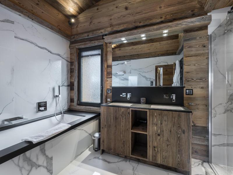 Chalet de luxe avec jacuzzi salle cinéma et piscine au centre de Megève - FR-1-569-10 - image 9