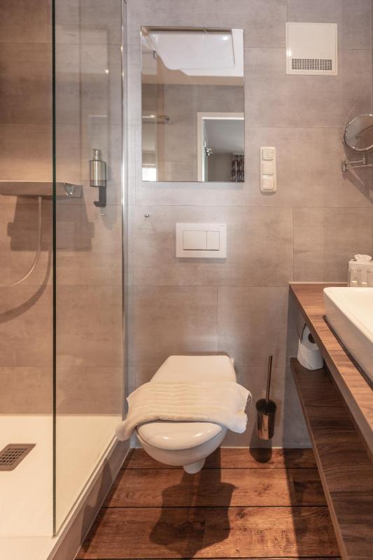 Single Room image 4