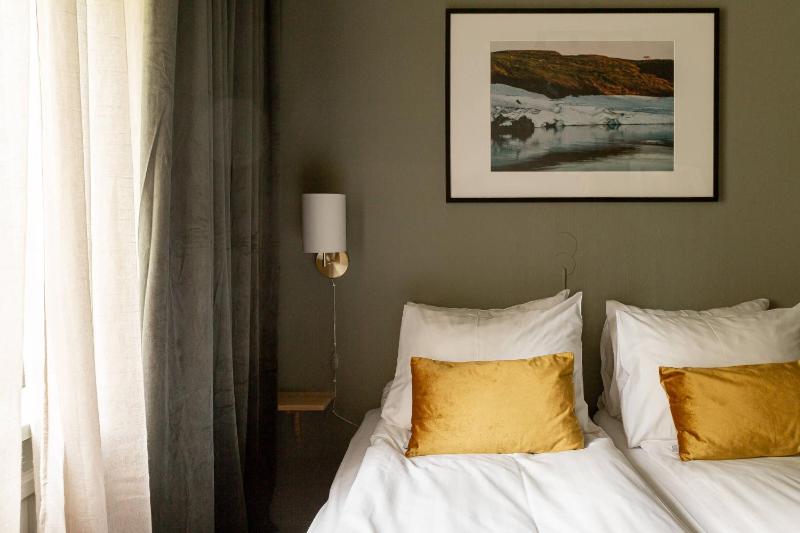 Double Room with Garden View image 3