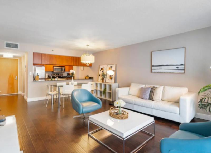 Modern Vacation Apartment in Miami - image 10