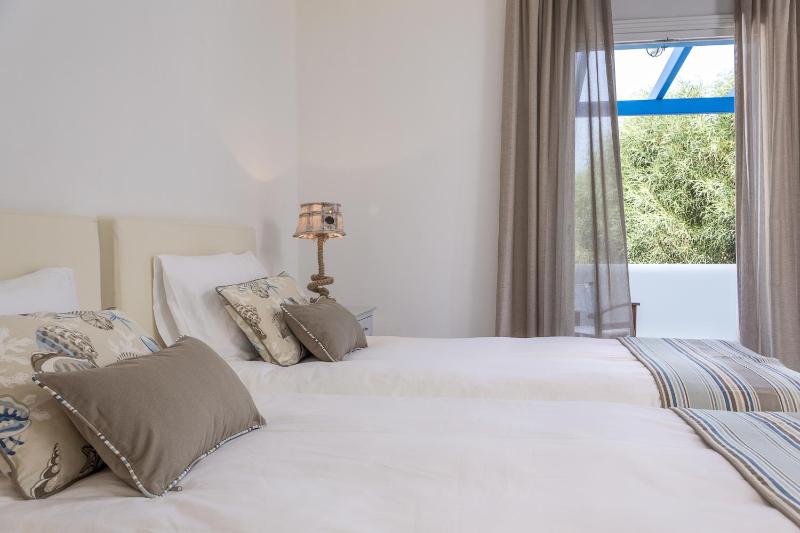 Standard Room image 4