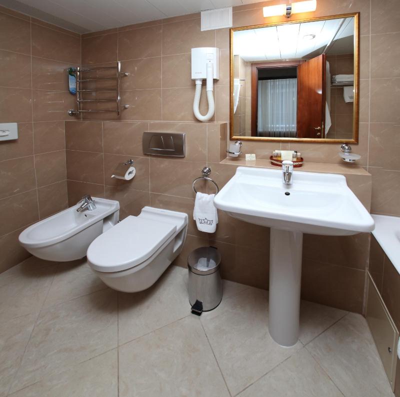 Suite image 3