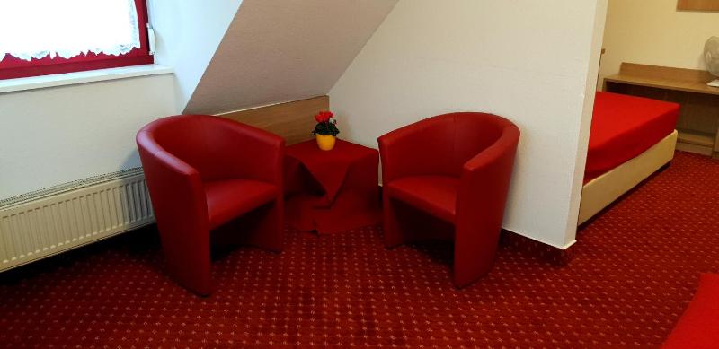 Deluxe Double Room (2 Adults + 1 Child) image 2