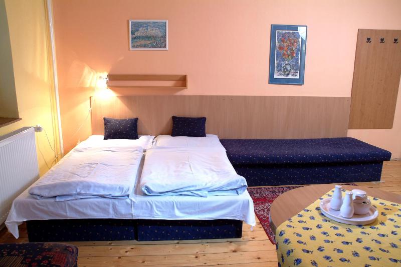 Triple Room image 4
