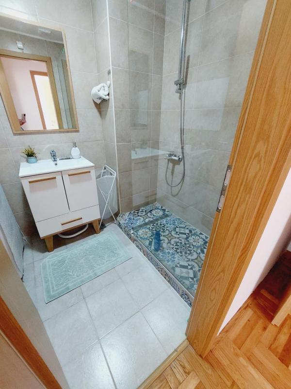 Aska Apartment - image 6