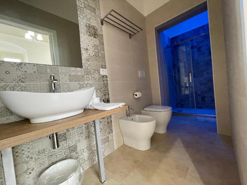Superior Double Room image 3
