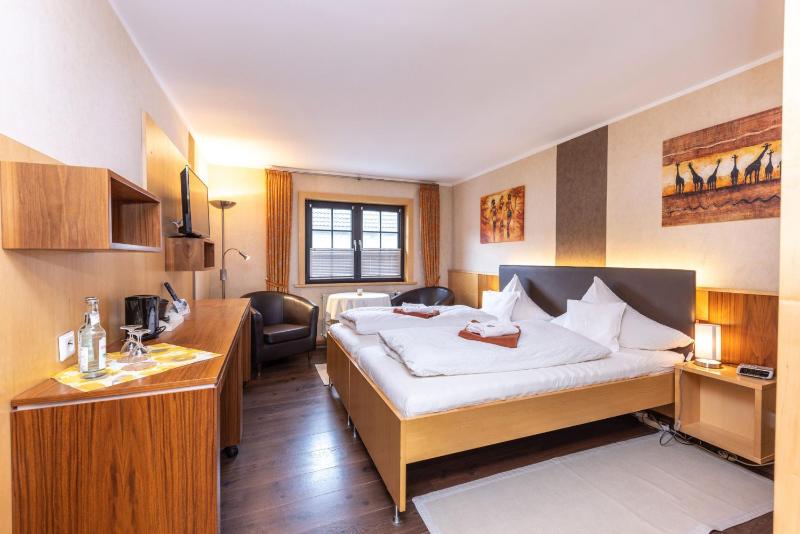 Double Room image 1