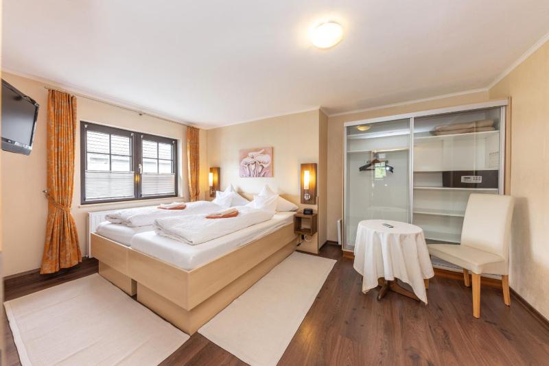 Apartment with Garden View image 1