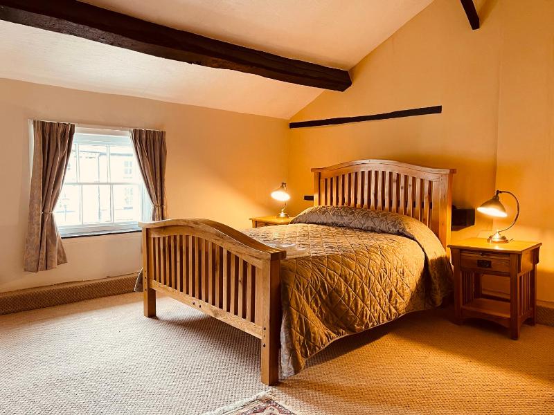 Double Room with Private Bathroom image 1