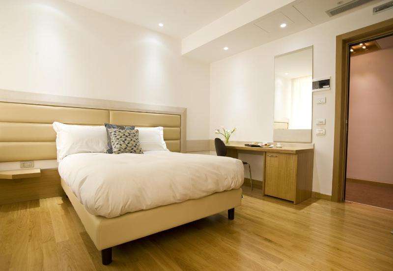 Triple Room with Bath image 1