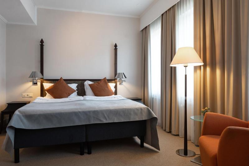 Superior Double Room image 3