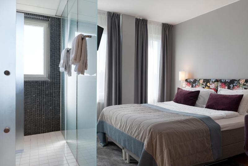Standard Double Room image 1