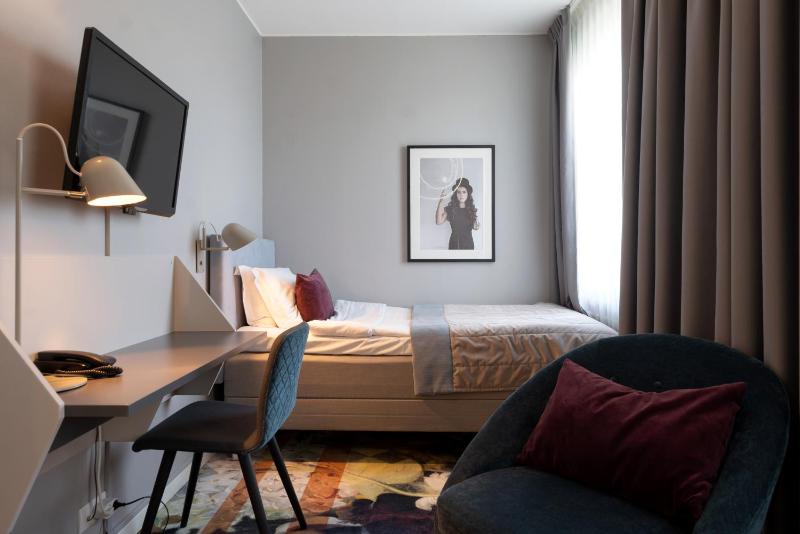Standard Single Room image 1