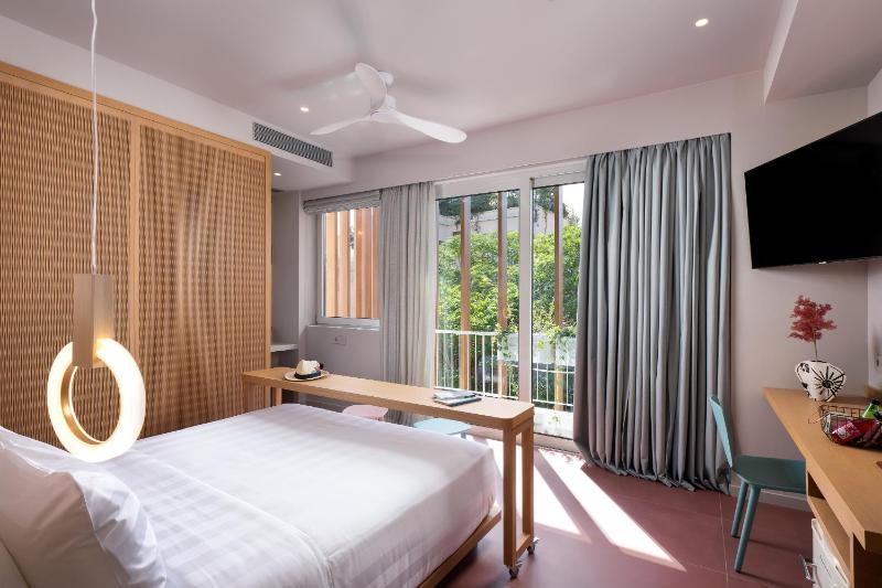 Standard Double Room image 4