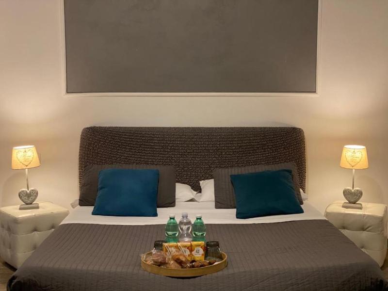 Standard Double Room image 1