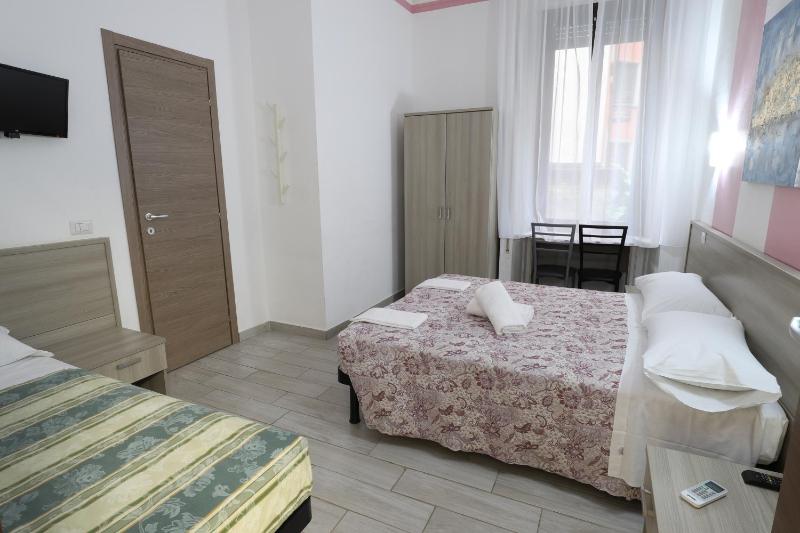 Triple Room image 4