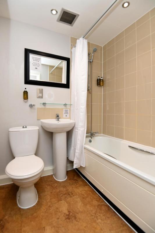 Twin Room image 1