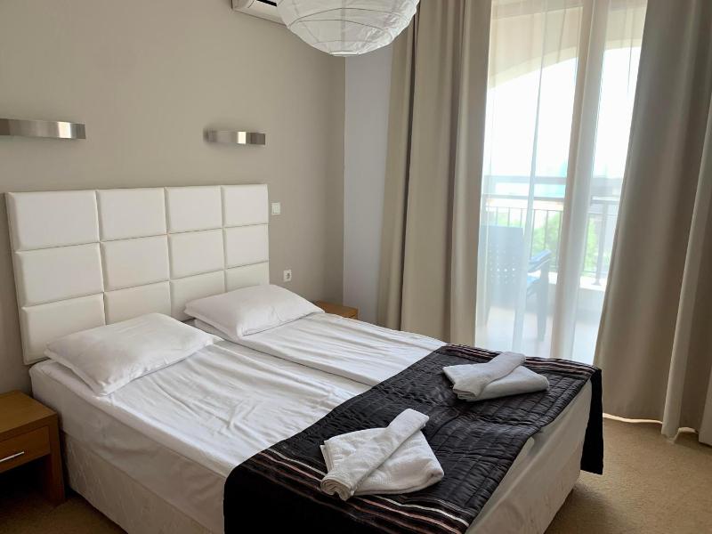 Two-Bedroom Apartment with Balcony image 4