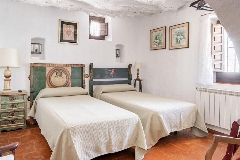 Four-Bedroom House image 4
