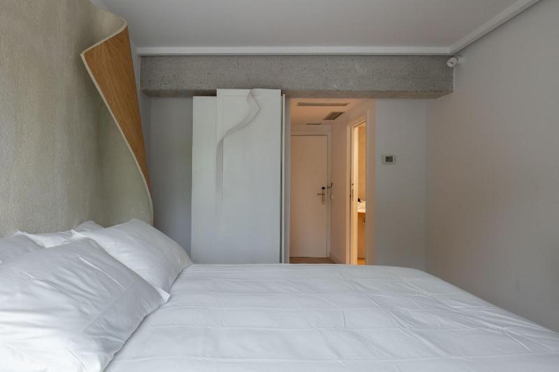 Double Room image 3