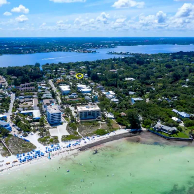 Vacation Home With Pool in siesta key sarasota - image 2