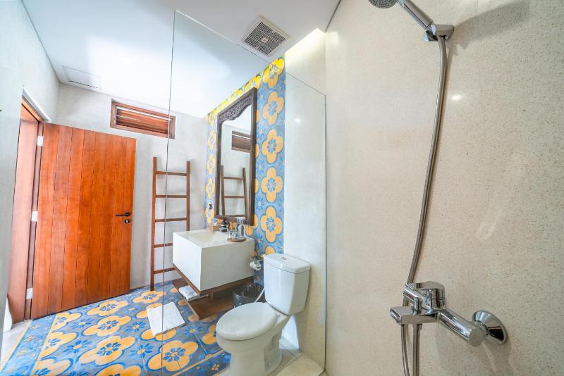 Villa Aiimara - Modern 5-bedroom Villa AMAZING LOCATION - image 36