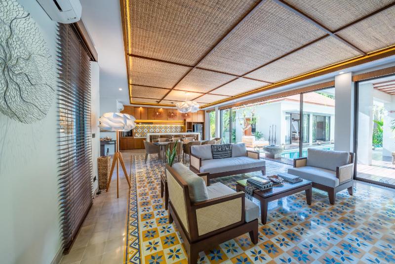 Villa Aiimara - Modern 5-bedroom Villa AMAZING LOCATION - image 39
