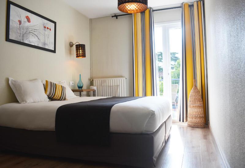 Superior Double Room image 2