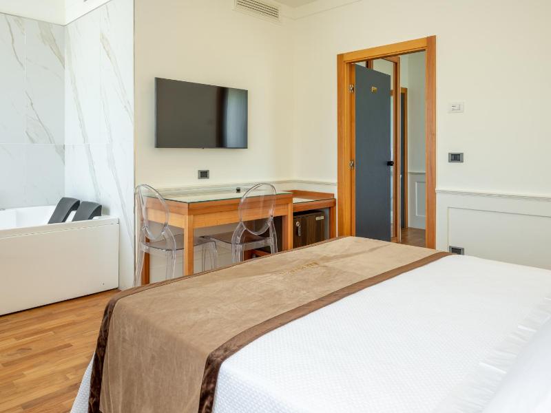 Junior Suite image 4