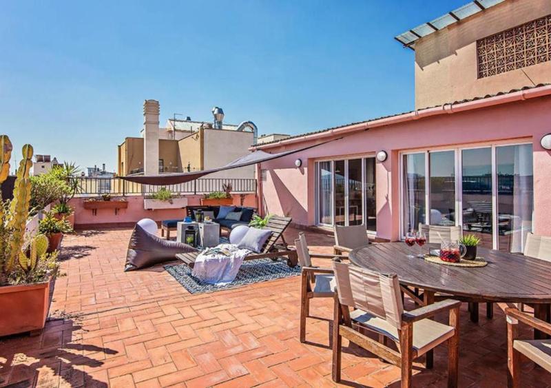 Apartment with Terrace image 3