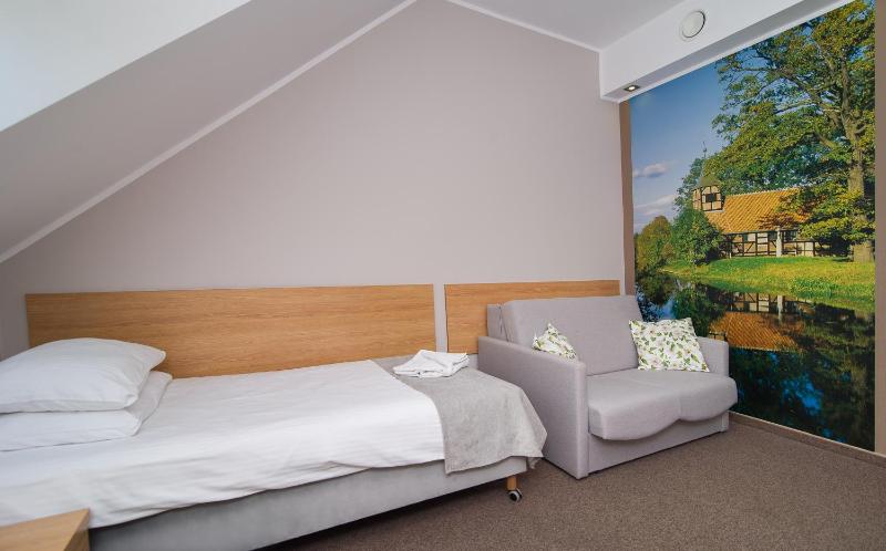 Double or Twin Room image 4