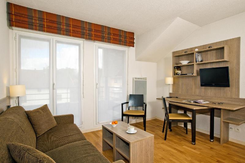 One-Bedroom Apartment (4 Adults) image 1