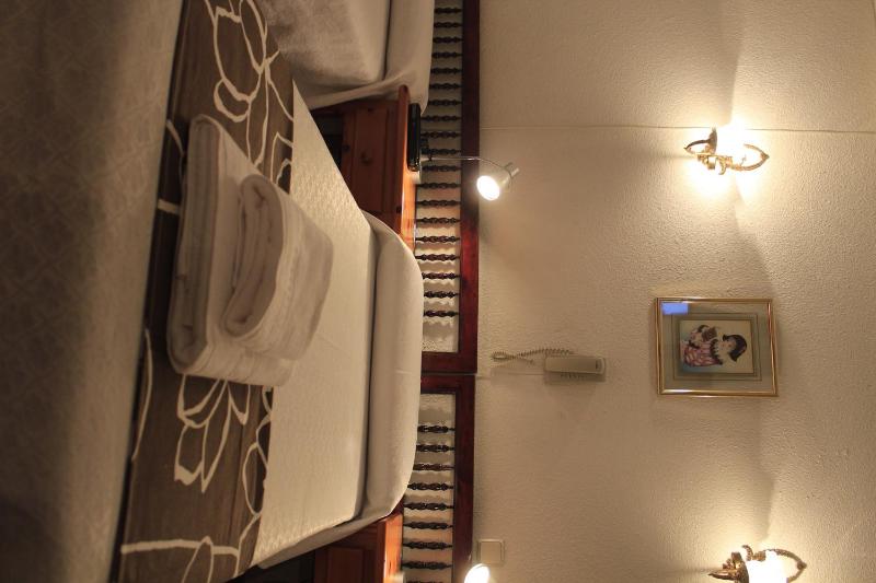 Double or Twin Room with Extra Bed image 4