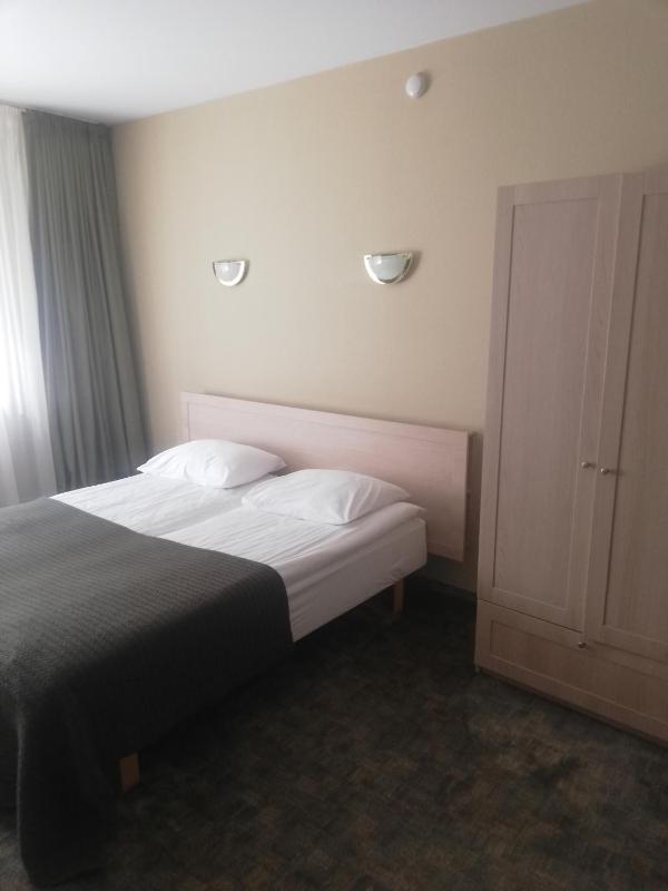 One-Bedroom Suite image 1
