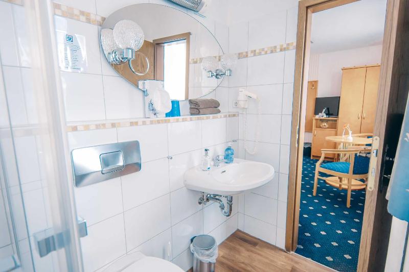 Double Room image 2