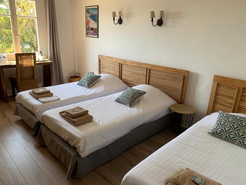 Comfort Triple Room image 3