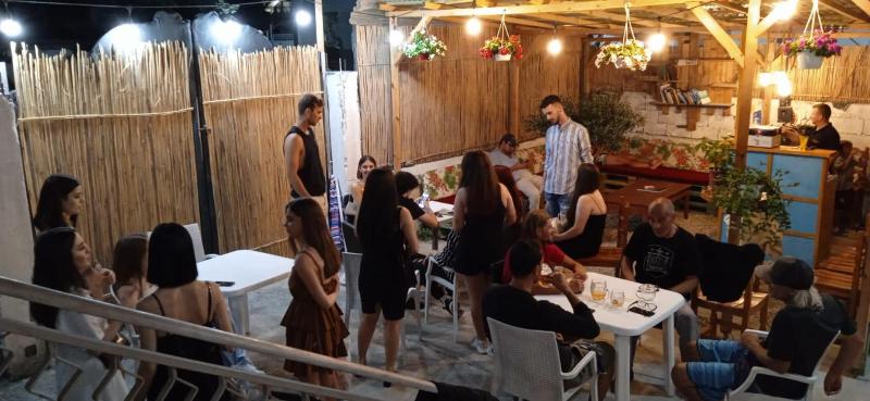 Vlora Backpackers Hostel & Bar LUNGOMARE - image 8
