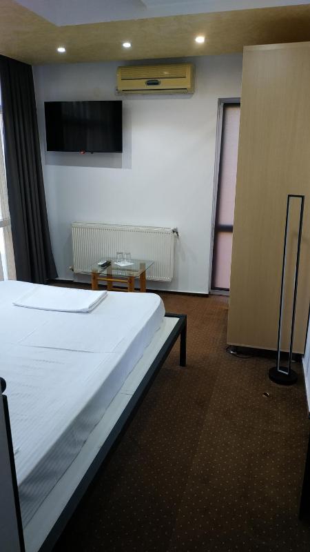 Standard Double Room image 4