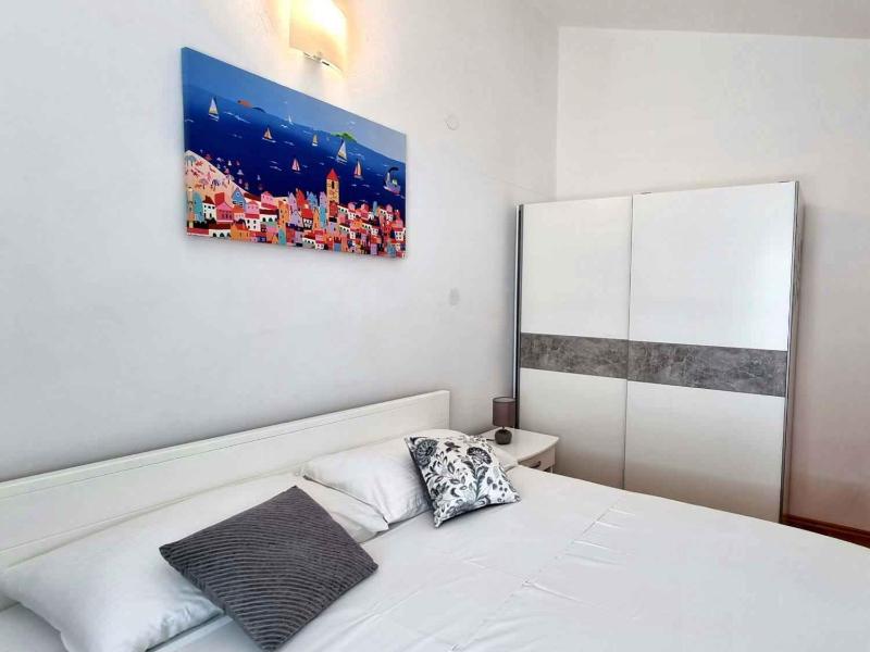 Apartment image 3
