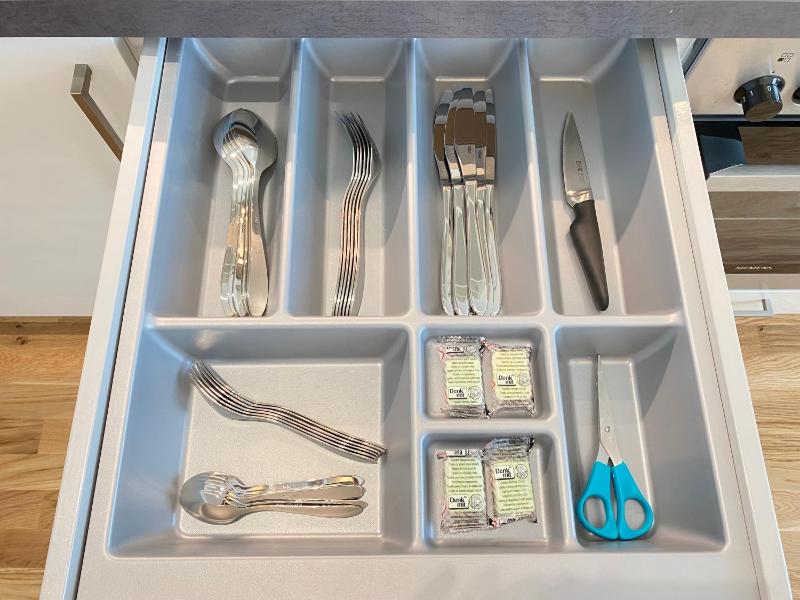 Studio Apartment image 2