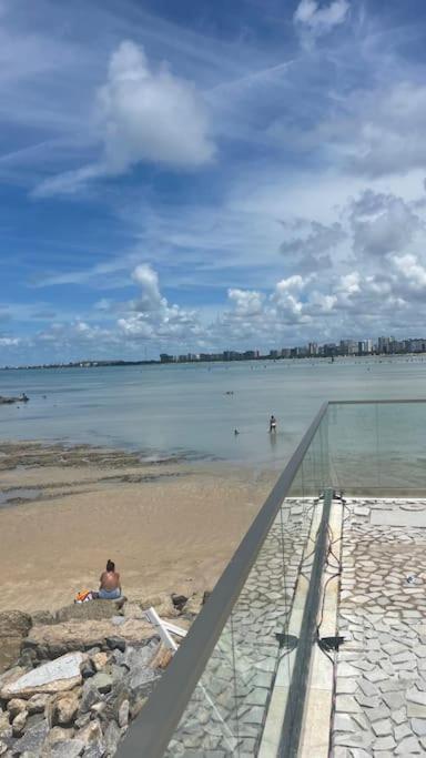 APARTAMENTO ENCANTADOR NA BEIRA-MAR DE MACEIÓ - image 44