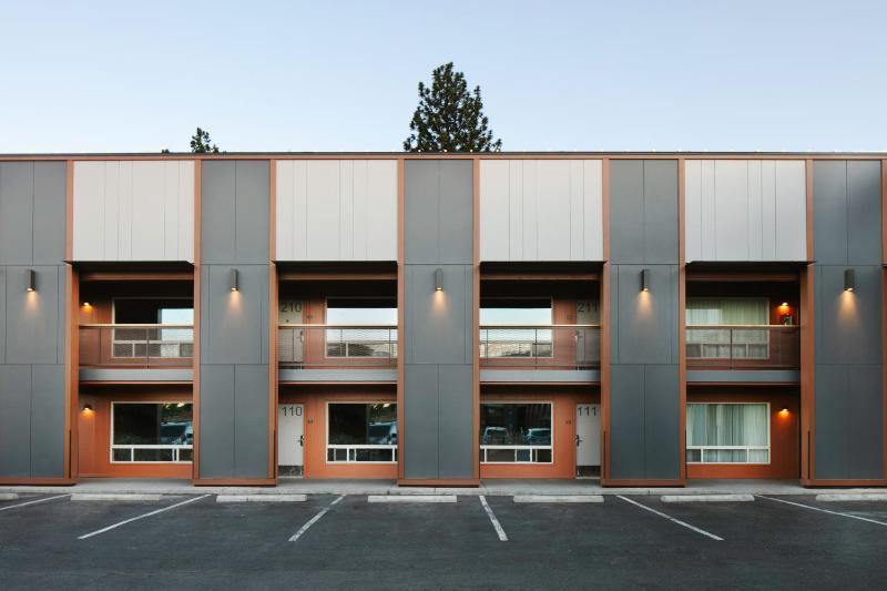 Waypoint Hotel - image 4