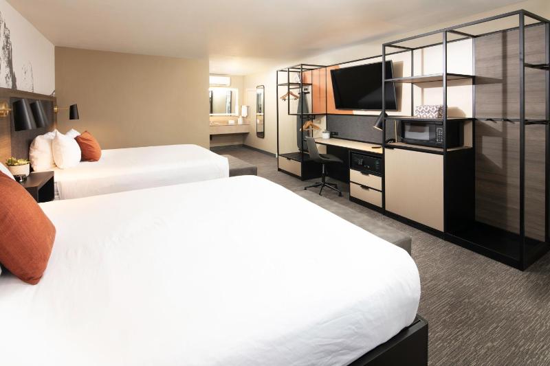 Waypoint Hotel - image 3